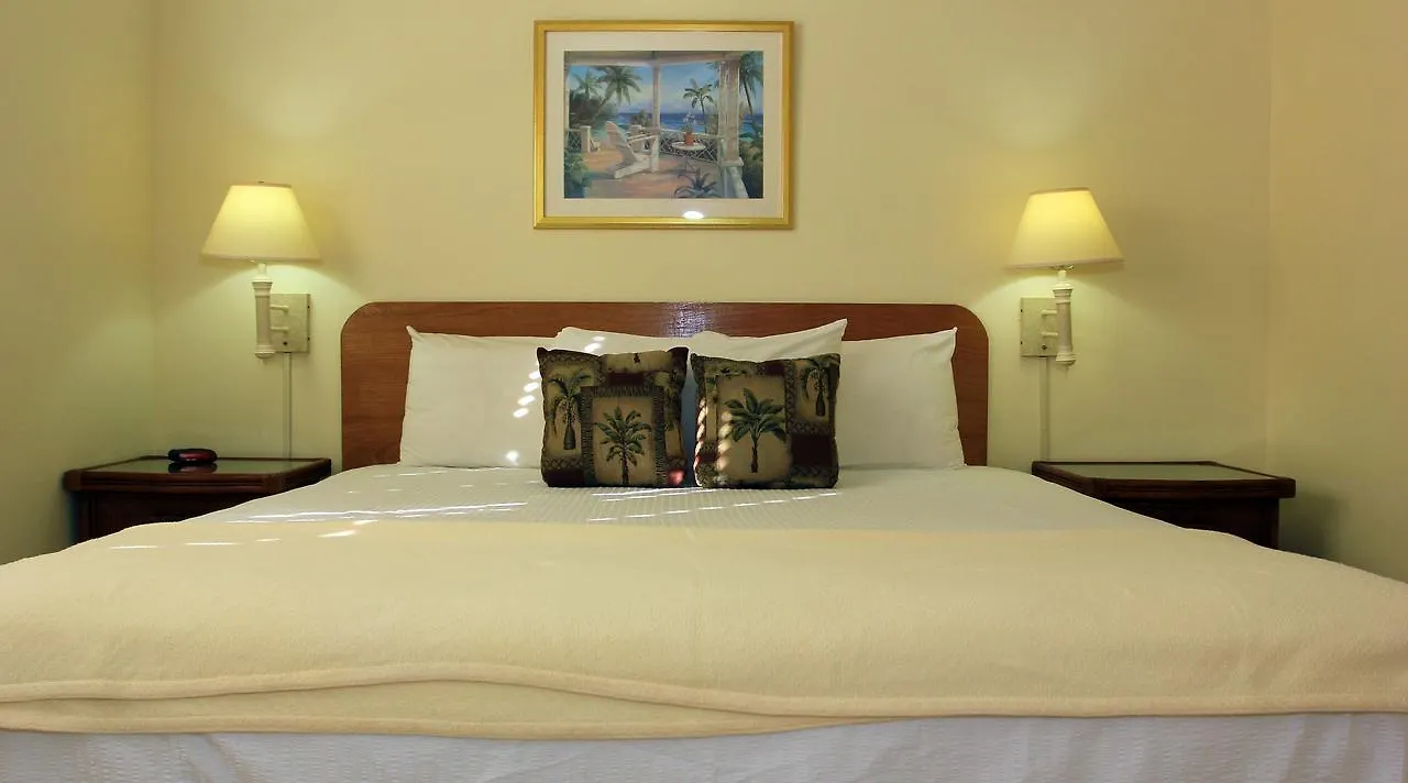 Island Time Villas George Town 3*,